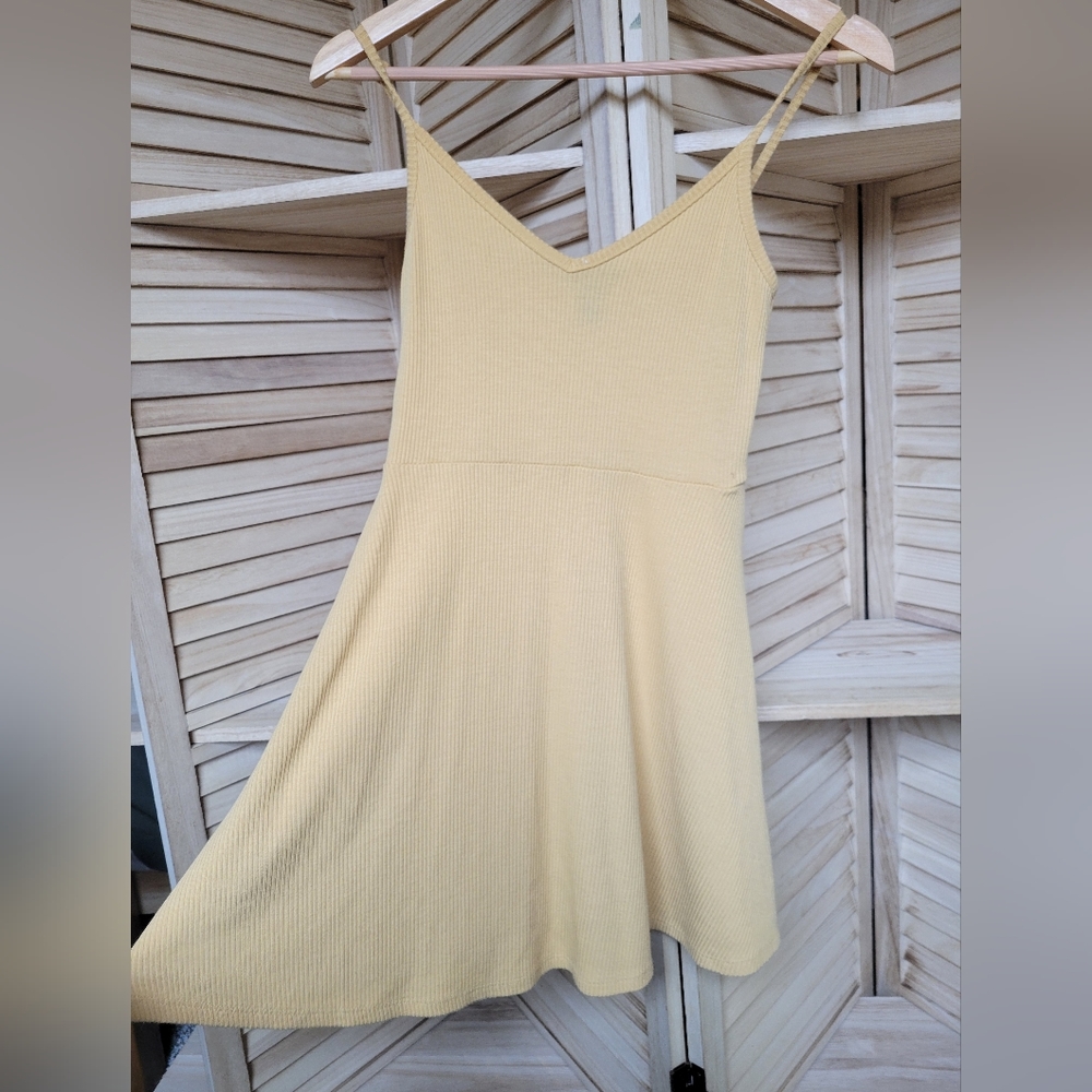 Yellow ribbed dress